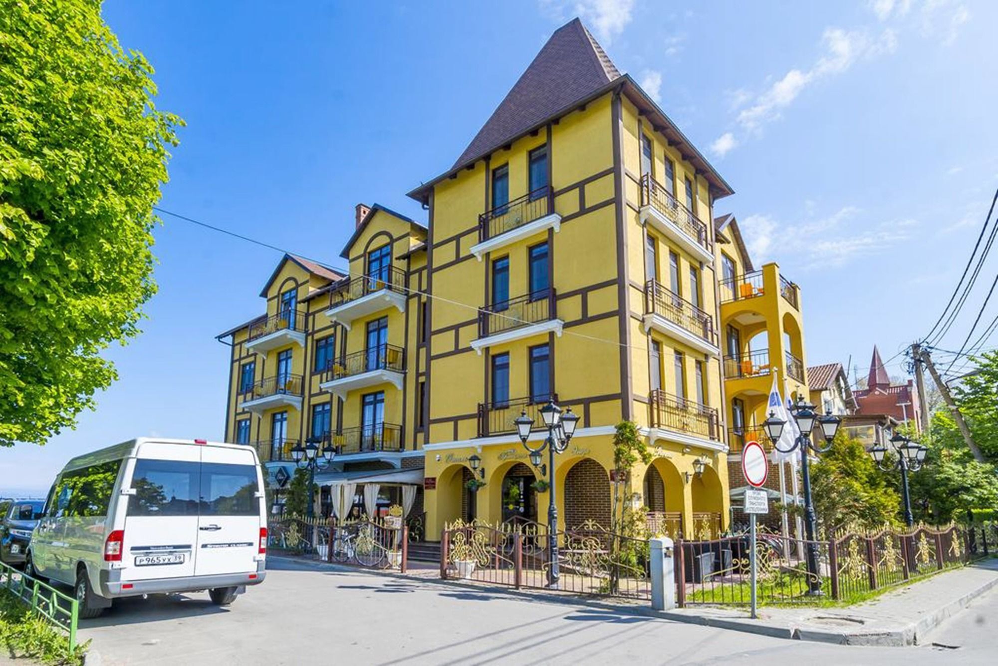 Princess Elisa Hotel Zelenogradsk Exterior photo